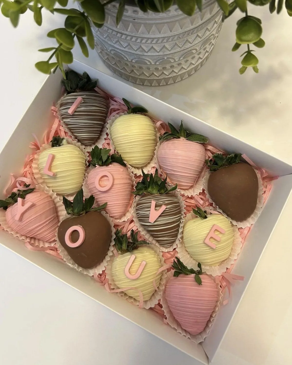 Love Notes Strawberries — MAYDE floral delivery on DoorDash
