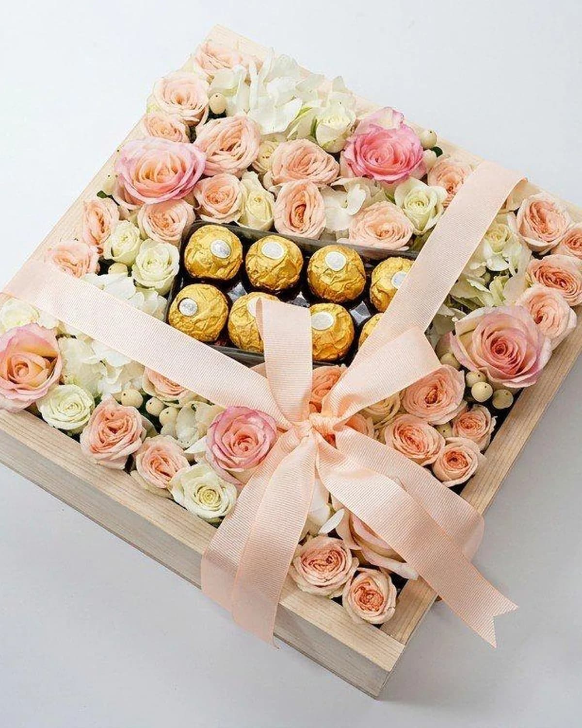 Mayde Signature Indulgence Box — MAYDE floral delivery on DoorDash