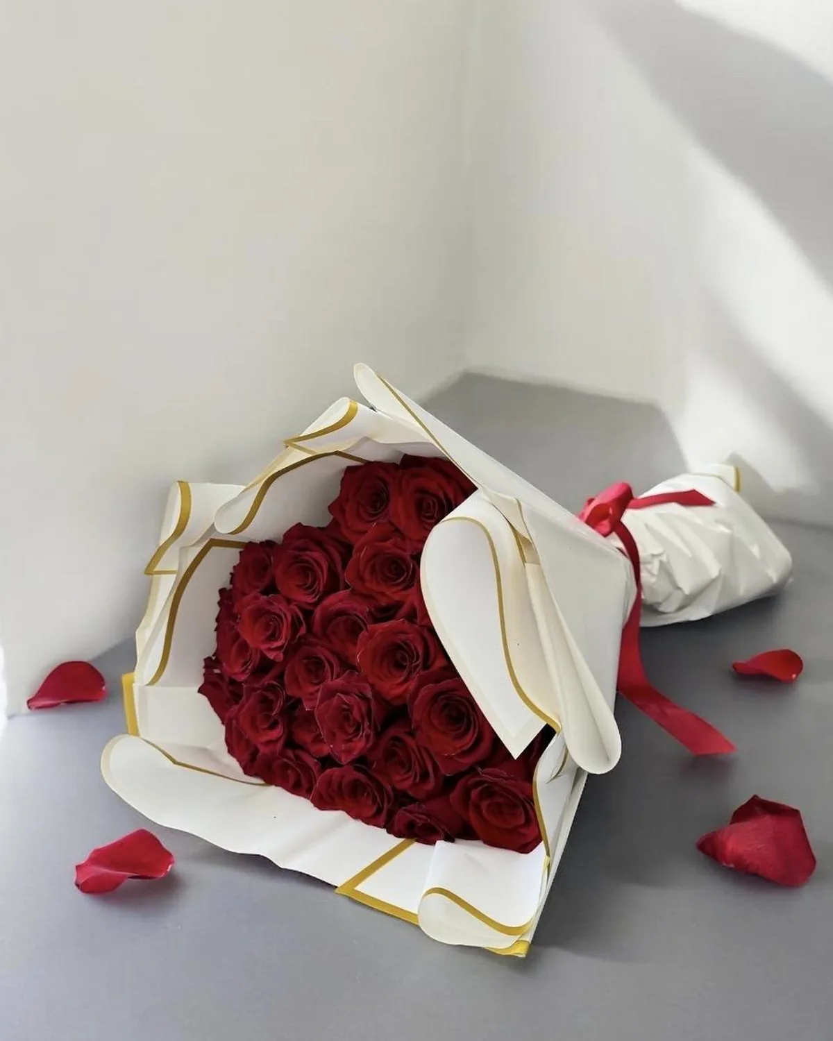 Romantic Red Rose Arrangement — MAYDE floral delivery on DoorDash